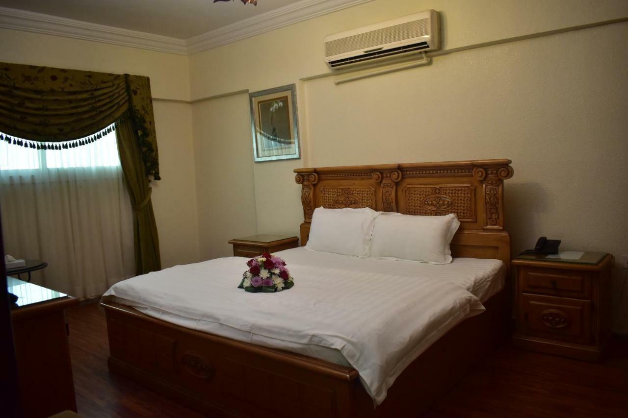 Genac Hotel Yanbu Exteriör bild